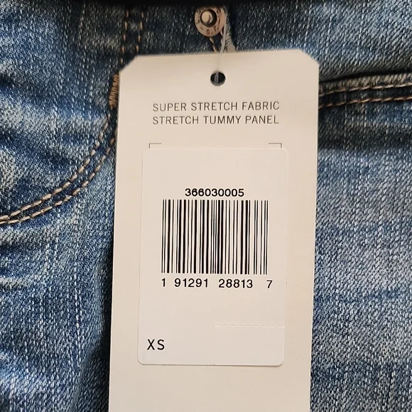 Signature by Levi Strauss Women's Maternity Blue Skinny Jeans - Picture 4 of 8